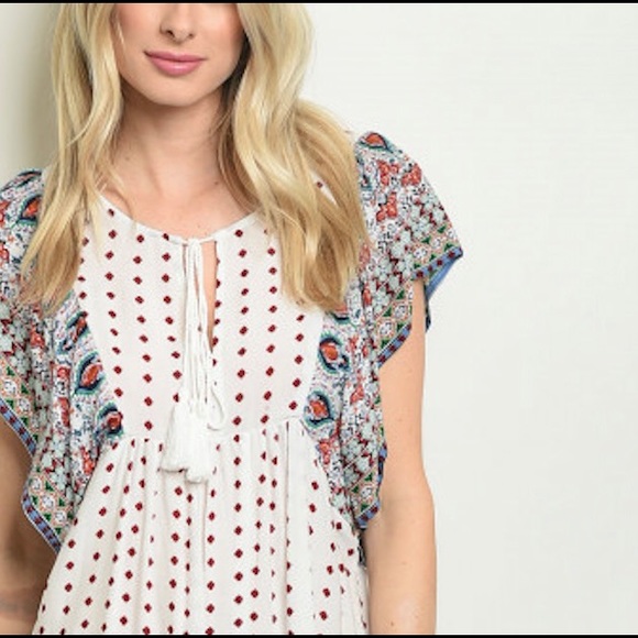 🍑2/$35 or 3/$50🍑 Off White Wine Mini Dress - Picture 4 of 5